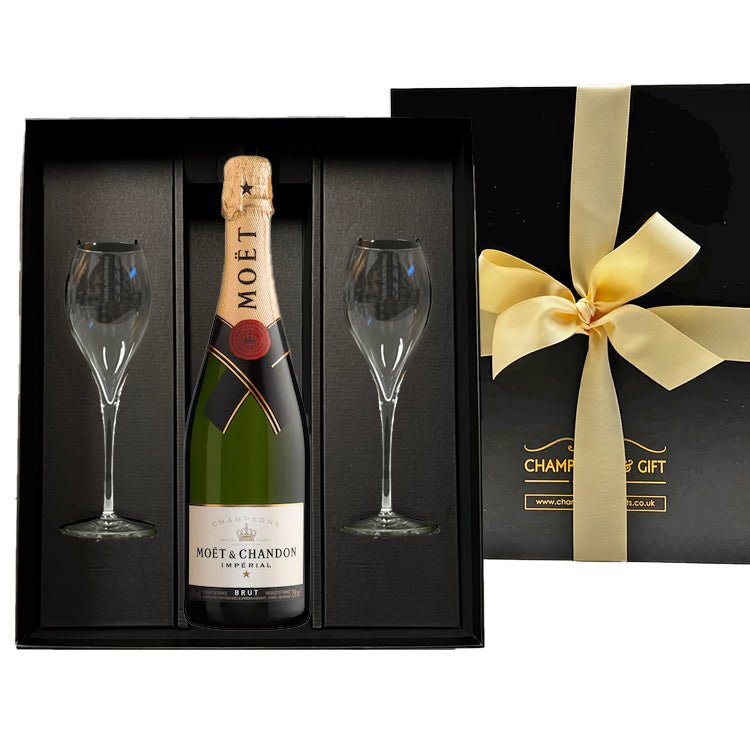 Moët & Chandon Brut Impérial Champagne & Flutes Gift Set in Gift Box - CorporateGifts.London