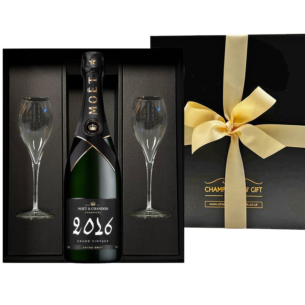 Moët & Chandon Grand Vintage 2016 Champagne & Flutes Gift Set in Gift Box - CorporateGifts.London
